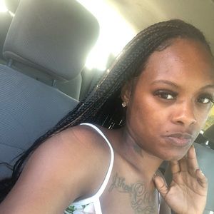 Meet your Posher, Cora